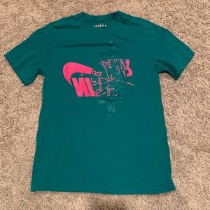 Jordan green T-shirt